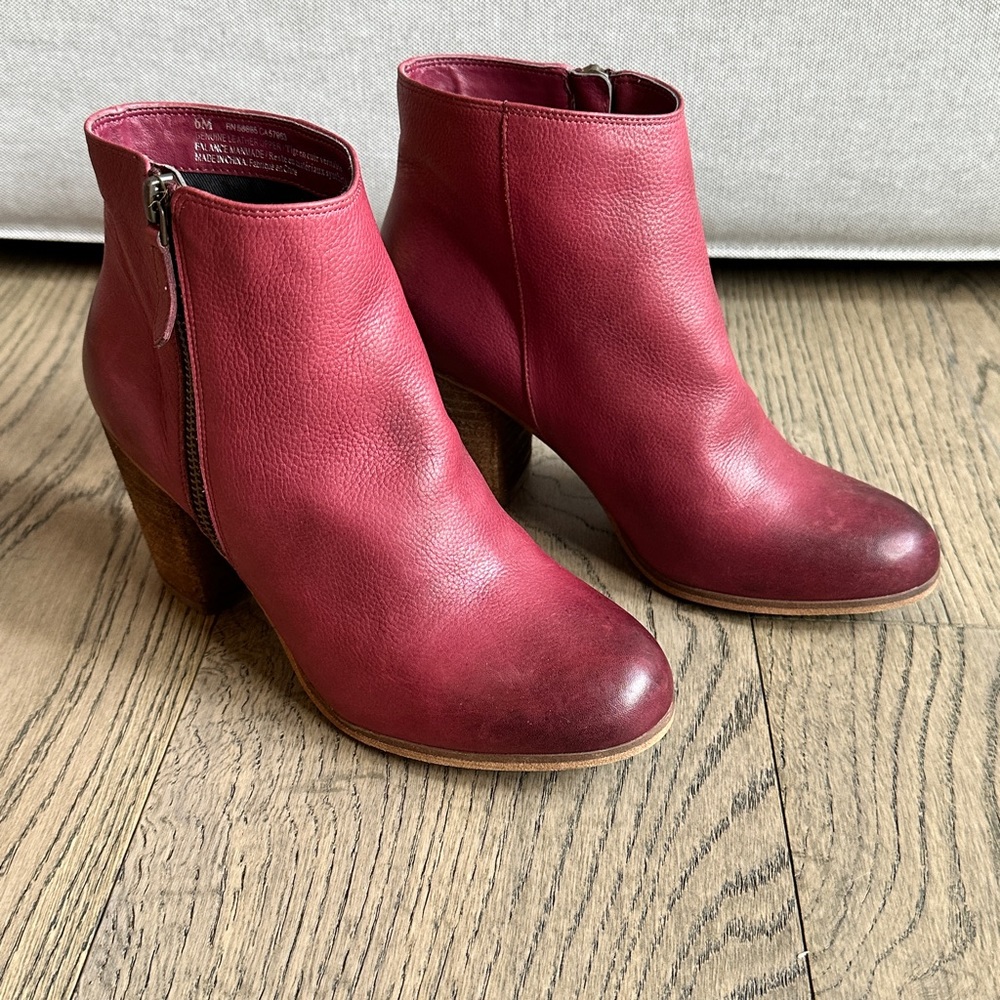 BP Womens Sz 6  Ankle Booties Trolley Lea Burgundy Red Leather Zip NEW